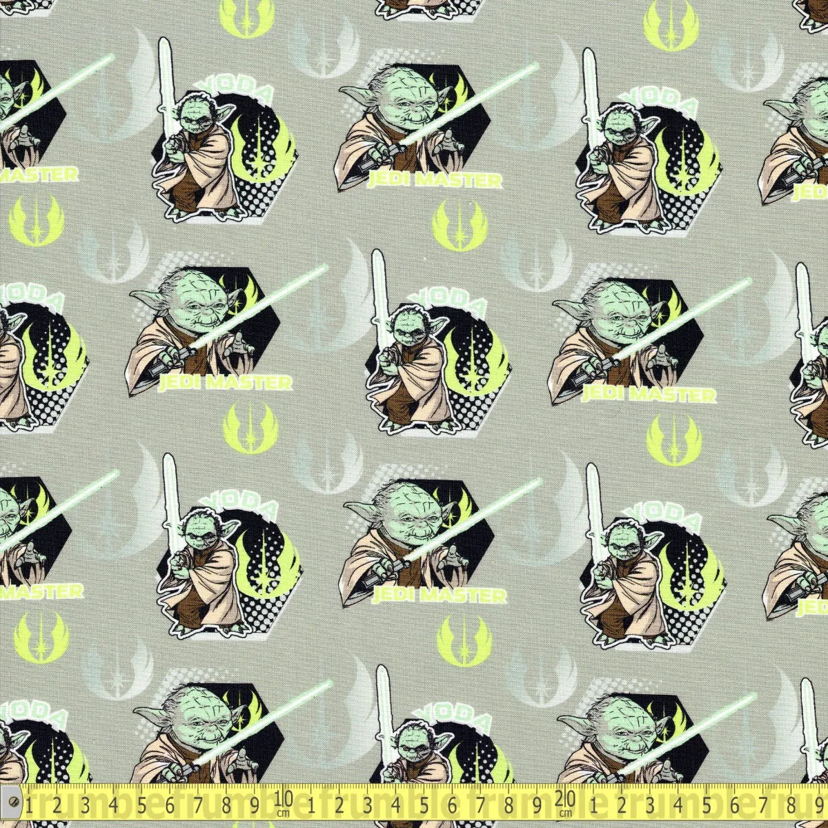 Camelot Fabrics - Star Wars Classic - Yoda Action