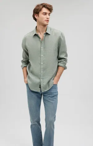 LINEN BUTTON-UP SHIRT IN CHINOIS GREEN