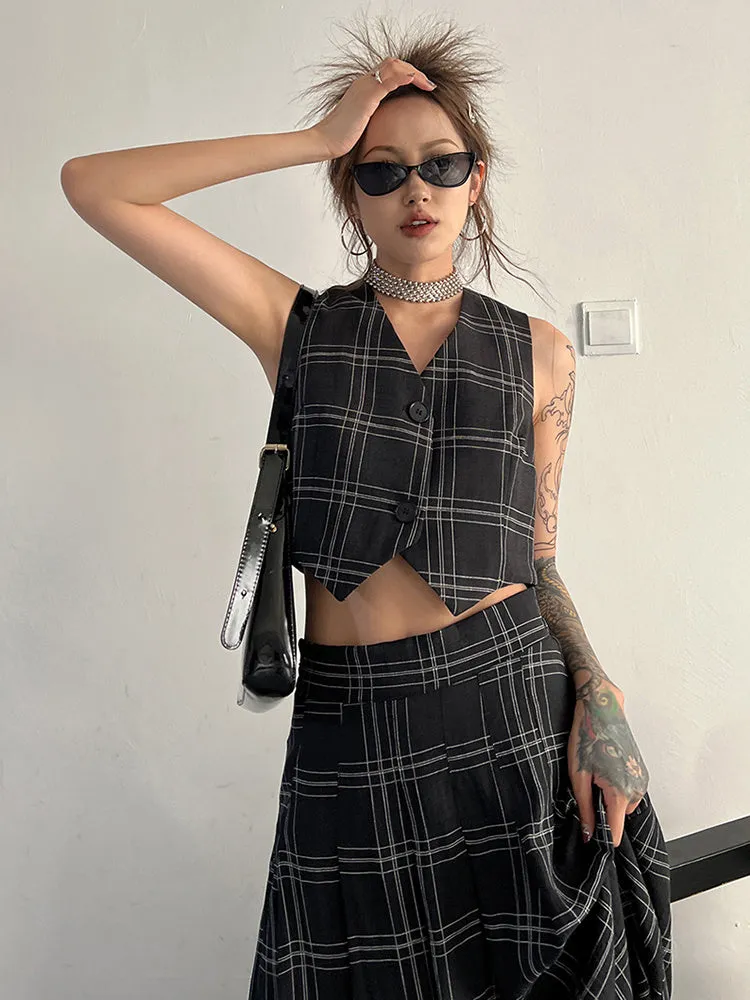 Tihee Plaid Cropped Vest - Black and Gray